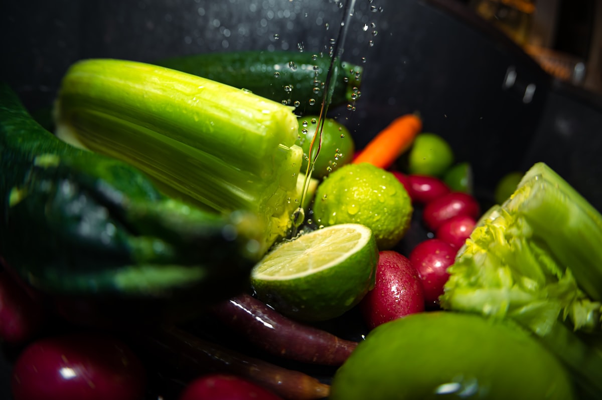 Jus sayuran hijau detoks alami